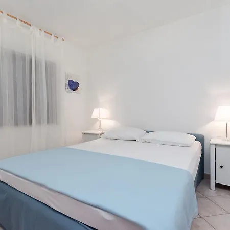 شقة Andreas رافني